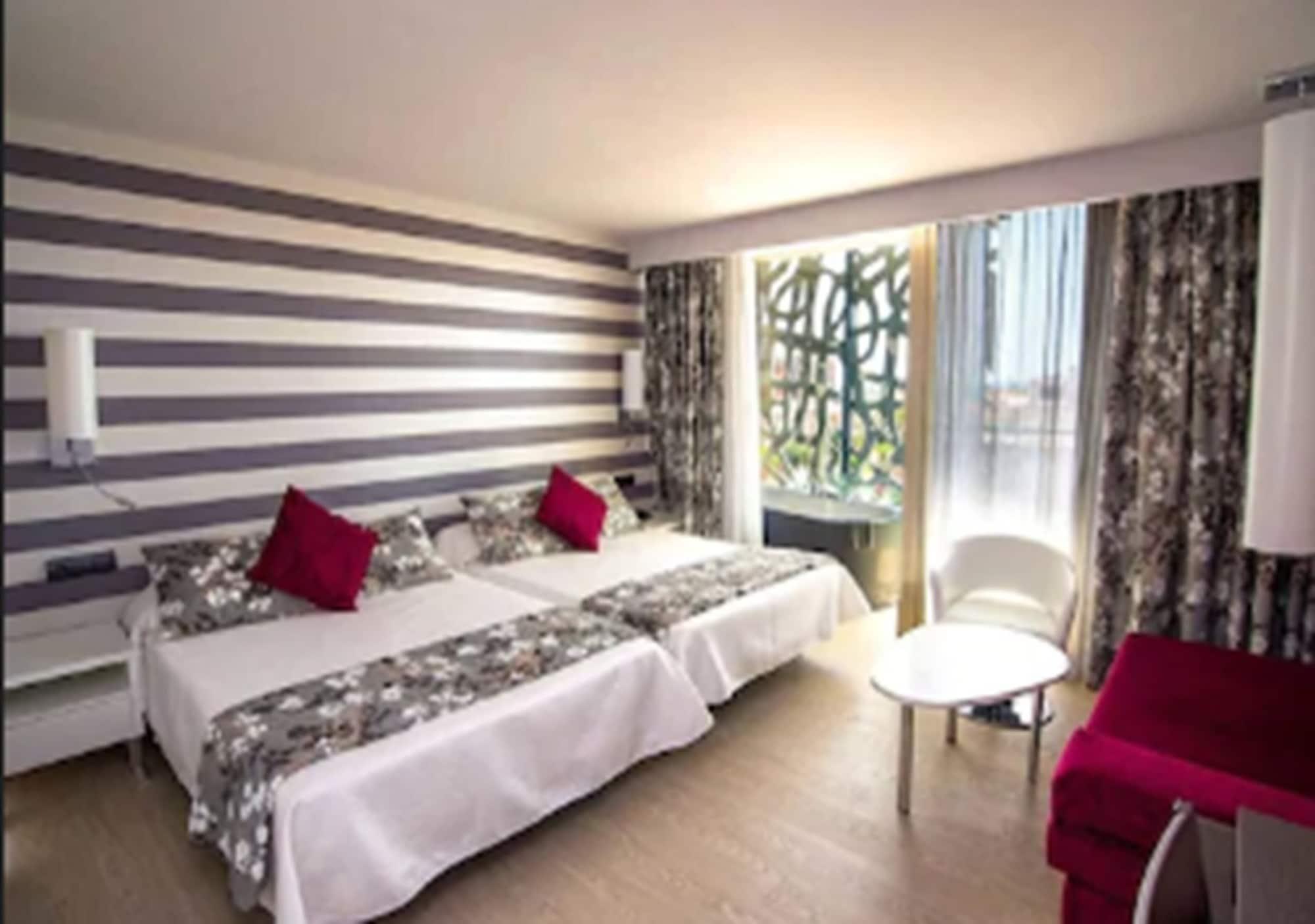 Hotel Rh Vinaros Aura Bagian luar foto