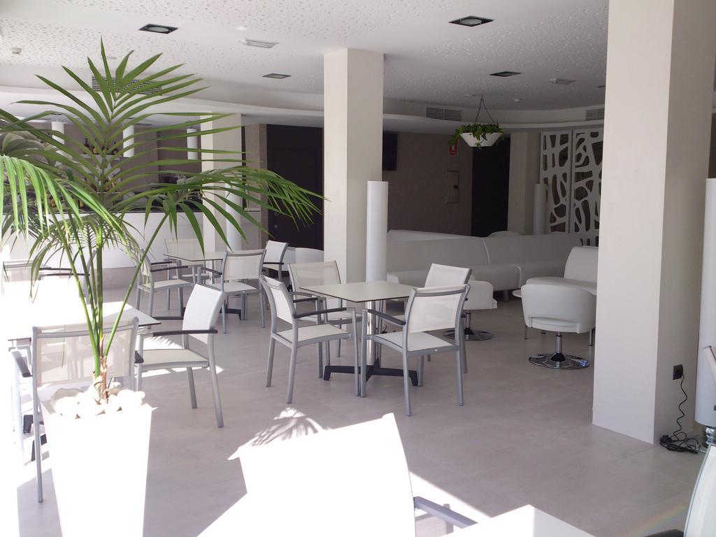 Hotel Rh Vinaros Aura Bagian luar foto